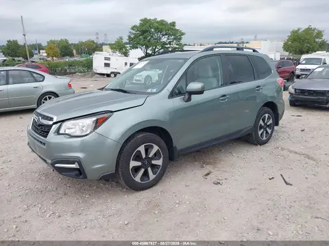 2018 Subaru Forester 2.5i Premium VIN JF2SJAEC3JH617377 фото 2