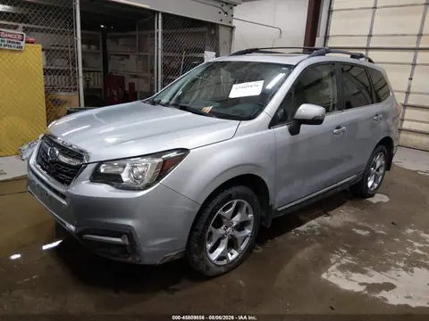 2017 Subaru Forester 2.5i Touring VIN JF2SJAWC3HH429788 фото 2
