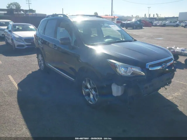 2017 Subaru Forester 2.5i Touring VIN JF2SJATC2HH411948 фото 1