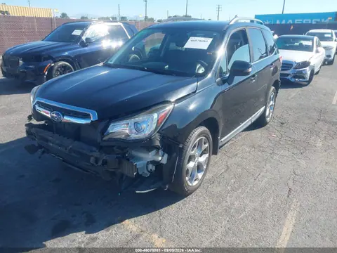 2017 Subaru Forester 2.5i Touring VIN JF2SJATC2HH411948 фото 2