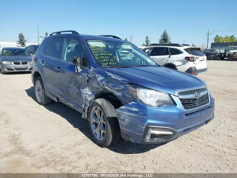 JF2SJEWC9JH570281 — 2018 Subaru Forester 2.5I Touring, Передняя часть (Front), фото до ремонта