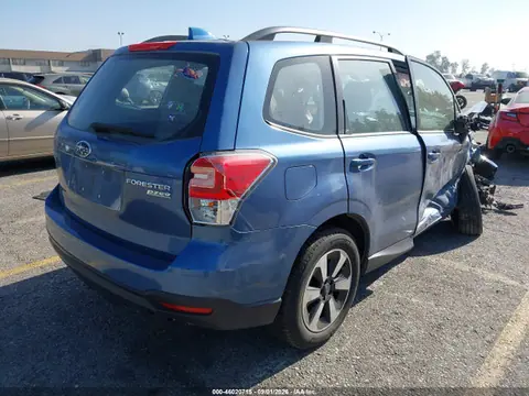 2017 Subaru Forester 2.5i VIN JF2SJABC7HH581109 фото 4
