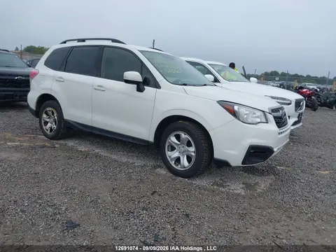 JF2SJEBC3JH523723 — 2018 Subaru Forester 2.5I, Передняя часть (Front), фото до ремонта