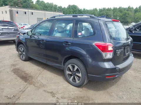 2018 Subaru Forester 2.5i VIN JF2SJABC7JH402640 фото 3