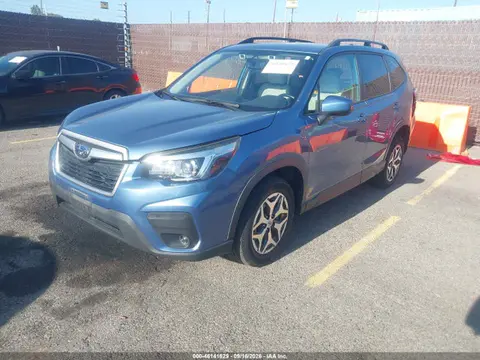 2020 Subaru Forester Premium VIN JF2SKAJC4LH500090 фото 2