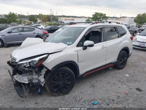 2019 Subaru Forester Sport VIN JF2SKAKC8KH401902 фото 2