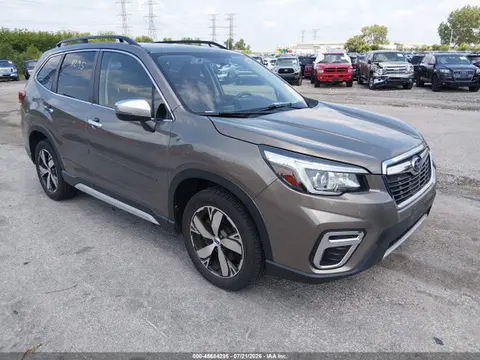 JF2SKAWC3KH420867 — 2019 Subaru Forester Touring, Задняя часть (Rear), фото до ремонта