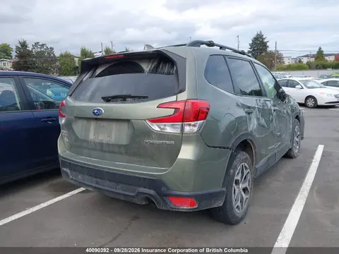 2020 Subaru Forester Touring VIN JF2SKEJC1LH498533 фото 4