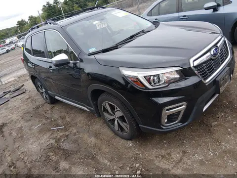 JF2SKAXC2LH425428 — 2020 Subaru Forester Touring, Правый бок (Right Side), фото до ремонта