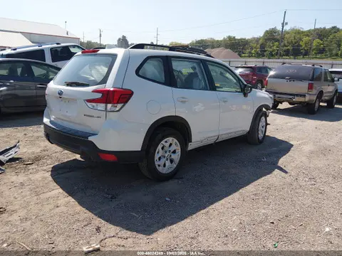 2020 Subaru Forester VIN JF2SKADCXLH400488 фото 4