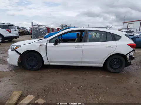 2018 Subaru Impreza 2.0i VIN 4S3GTAA62J1739638 фото 14