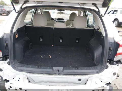 2018 Subaru Impreza 2.0i VIN 4S3GTAA62J1739638 фото 16