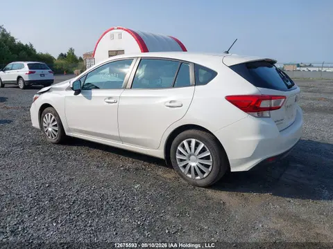 2018 Subaru Impreza VIN 4S3GTAA64J1743450 фото 3