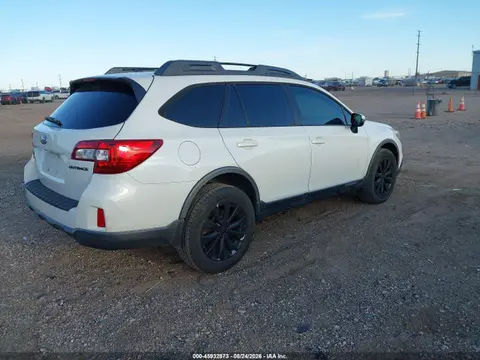 2015 Subaru Outback 2.5i Limited VIN 4S4BSALC4F3353424 фото 4