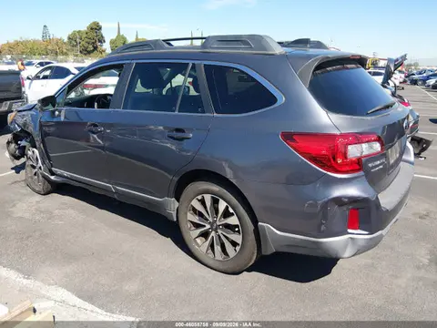 2016 Subaru Outback 2.5i Limited VIN 4S4BSANC7G3288793 фото 3