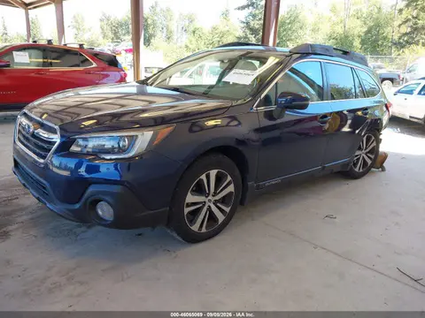 2018 Subaru Outback 2.5i Limited VIN 4S4BSANC0J3292482 фото 2