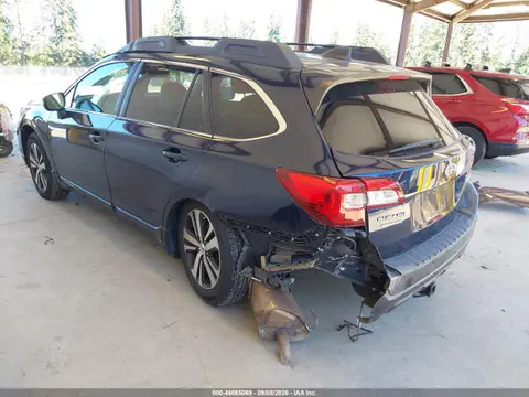 2018 Subaru Outback 2.5i Limited VIN 4S4BSANC0J3292482 фото 3