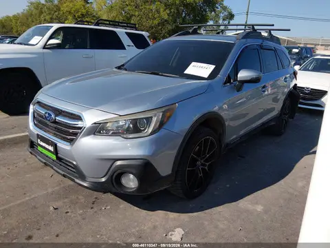 2018 Subaru Outback 2.5i Limited VIN 4S4BSAKC1J3292074 фото 2