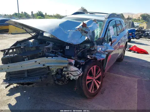 2019 Subaru Outback 2.5i Limited VIN 4S4BSANC4K3264590 фото 2