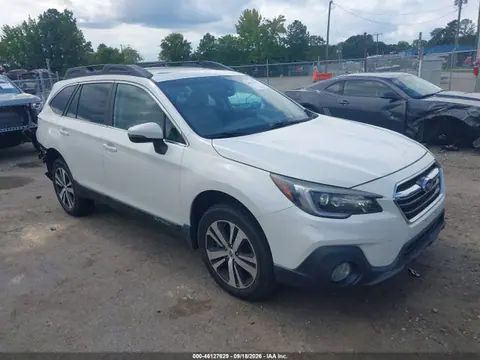 4S4BSANCXK3228581 — 2019 Subaru Outback 2.5I Limited, Задняя часть (Rear), фото до ремонта