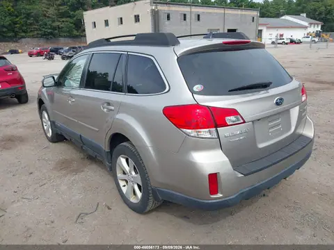 2014 Subaru Outback 2.5i Premium VIN 4S4BRBDC0E3316157 фото 3