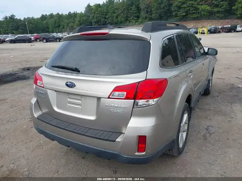 2014 Subaru Outback 2.5i Premium VIN 4S4BRBDC0E3316157 фото 4