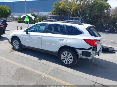 2016 Subaru Outback 2.5i Premium VIN 4S4BSAHC9G3345054 фото 3