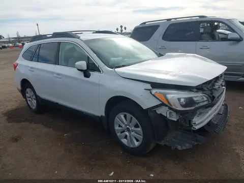 4S4BSAFC0H3427064 — 2017 Subaru Outback 2.5I Premium, Передняя часть (Front End), фото до ремонта