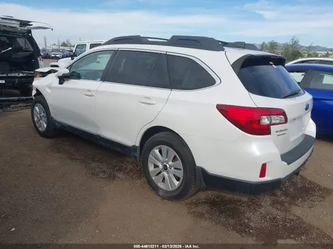 2017 Subaru Outback 2.5i Premium VIN 4S4BSAFC0H3427064 фото 3