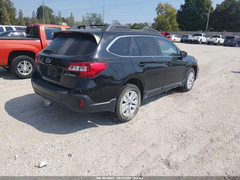 2018 Subaru Outback 2.5i Premium VIN 4S4BSAFC2J3368508 фото 4