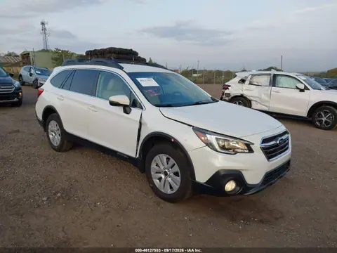 2019 Subaru Outback 2.5i Premium VIN 4S4BSAFC1K3348722 фото 1