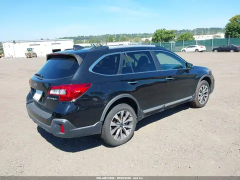 2019 Subaru Outback 2.5i Touring VIN 4S4BSATC0K3278117 фото 4