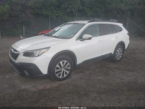2020 Subaru Outback Premium VIN 4S4BTACC9L3136735 фото 2