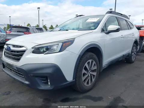 2020 Subaru Outback Premium VIN 4S4BTACC2L3147981 фото 2