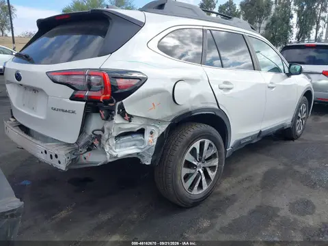 2020 Subaru Outback Premium VIN 4S4BTACC2L3147981 фото 4