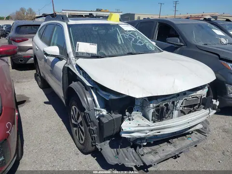 4S4BTAFC1M3155700 — 2021 Subaru Outback Premium, Передняя часть (Front End), фото до ремонта