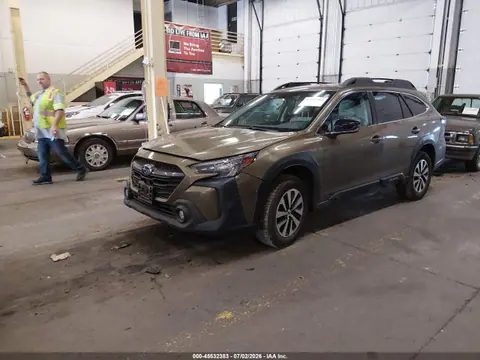 2023 Subaru Outback Premium VIN 4S4BTADC5P3166710 фото 2