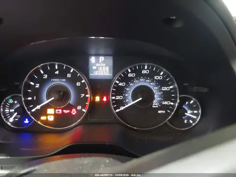4S4BRBGC1B3331497 — 2011 Subaru Outback, Естественный износ, фото до ремонта
