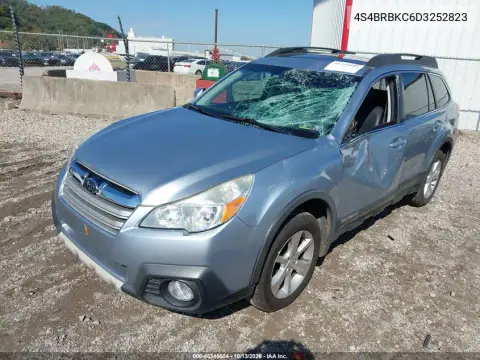 4S4BRBKC6D3252823 — 2013 Subaru Outback, фото 3 с аукциона IAAI, Боковая часть