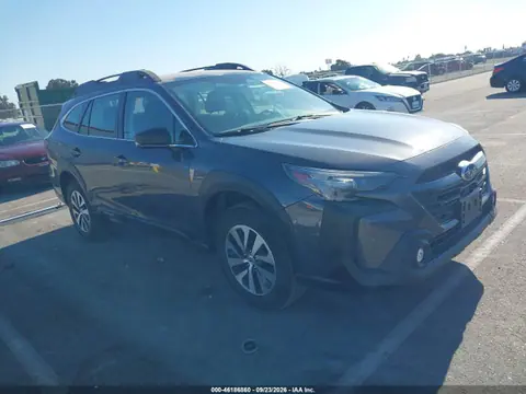 4S4BTAAC7P3136371 — 2023 Subaru Outback, Задняя часть (Rear), фото до ремонта