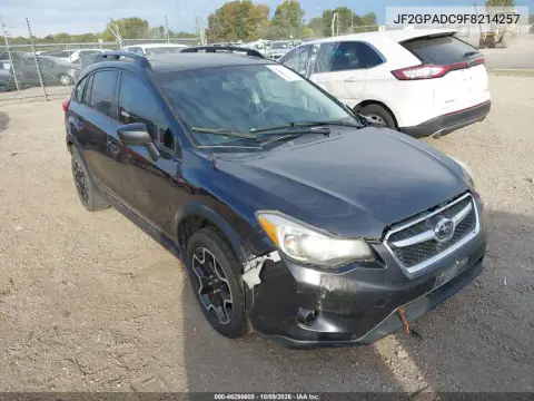 JF2GPADC9F8214257 — 2015 Subaru XV, Сзади, фото до ремонта