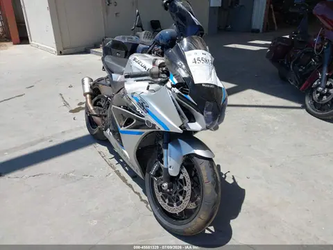 JS1DM11F1S7100143 — 2025 Suzuki GSX-R1000, Left & Right Side, фото до ремонта