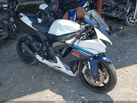 JS1GN7FA7P7100598 — 2023 Suzuki GSX-R600, Передняя часть (Front End), фото до ремонта
