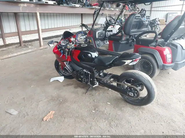 JS1GR7MA5E2100293 — 2014 Suzuki GSX-R750, фото 3 с аукциона IAAI 30.09.2026, Правый бок