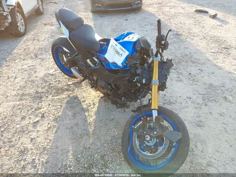 JS1EK11B1P7100254 — 2023 Suzuki GSX-S1000 A, Передняя часть (Front & Rear), фото до ремонта
