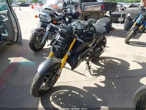 2023 Suzuki Gsx-s1000 A VIN JS1EK11B4P7100281 фото 2