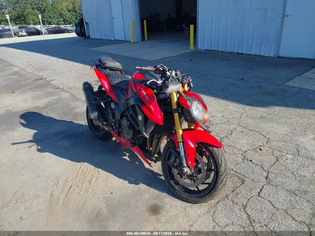 JS1C533D5J2100108 — 2018 Suzuki GSX-S750 M/Z, Передняя часть (Front End), фото до ремонта