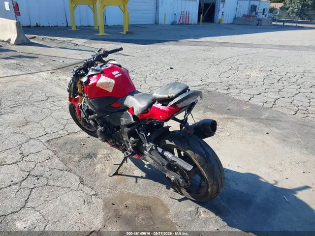 JS1C533D5J2100108 — 2018 Suzuki GSX-S750 M/Z, фото 3 с аукциона IAAI 13.10.2026, Передняя часть