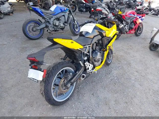 JS1EM13B1R7101740 — 2024 Suzuki GSX800 F, фото 4 с аукциона IAAI 30.09.2026, Передняя часть