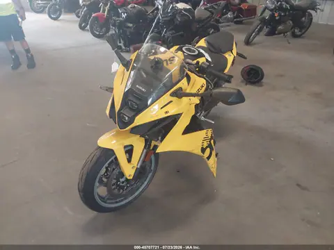 2024 Suzuki Gsx800 F VIN JS1EM13BXR7101140 фото 2